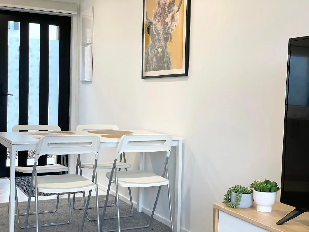 Apartment Townhouse Close To Everything Christchurch New Zealand