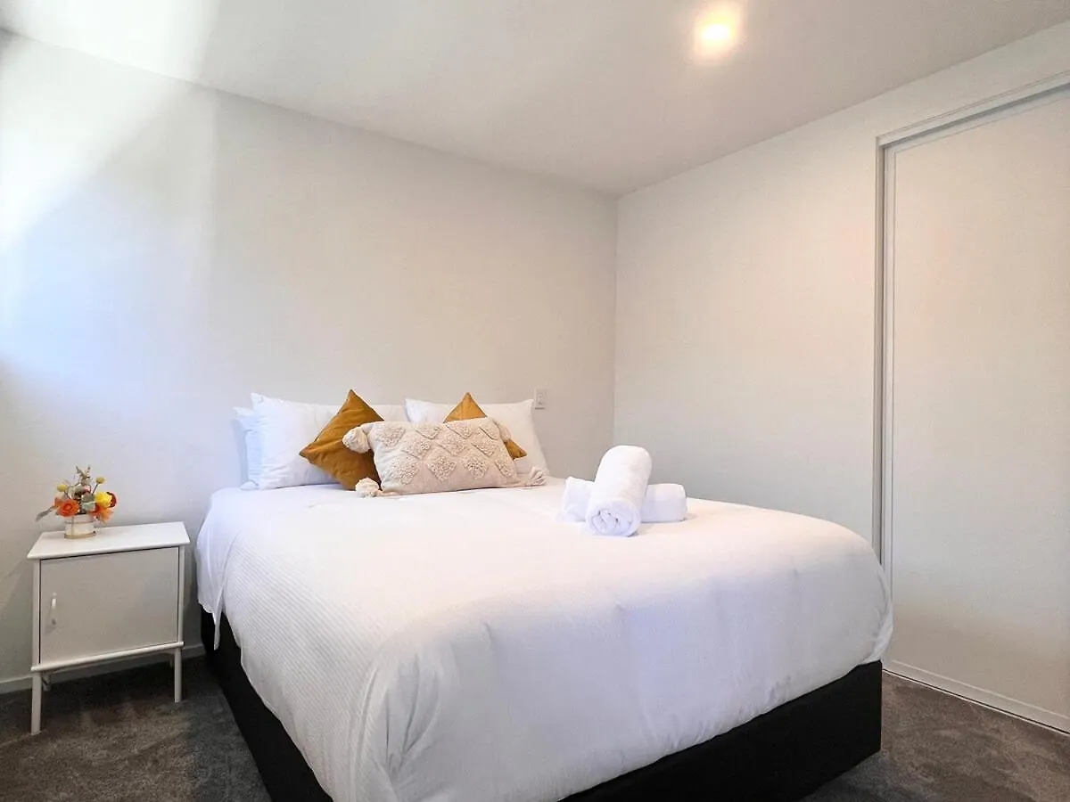 Apartment Townhouse Close To Everything Christchurch New Zealand